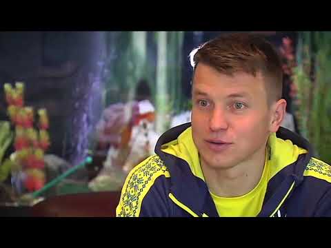 Капітан збірної України Руслань Ротань відповідає на запитання вболівальників
