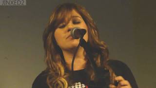 Kelly Clarkson - When it don&#39;t come easy - A Night for Hope 2010