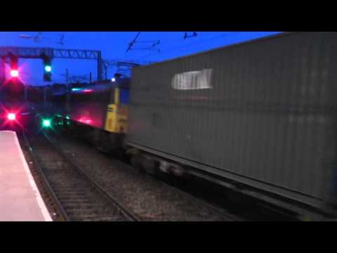 86639/86614 4L81 Coatbridge - Tilbury liner 25th June 2012 WITH SPARKS !!