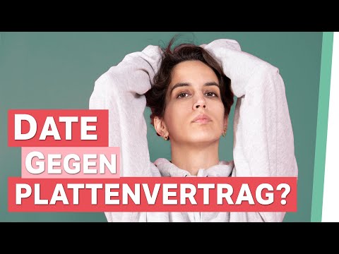 "Women have no place in rap!" | Auf Klo