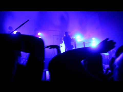 [Bass Jump] Porter Robinson drops "I Remember" (Deadmau5)