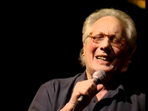 Jannacci - El purtava i scarp del tennis - LIVE da "THE BEST" DVD