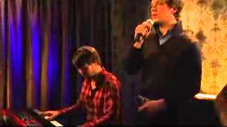 Friendly Fires - &quot;Strobe&quot; (Stereogum Decomposed)