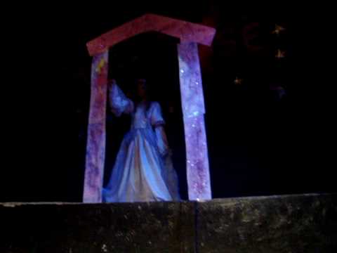 Allanah Hell vencedora do Drag close.MPG