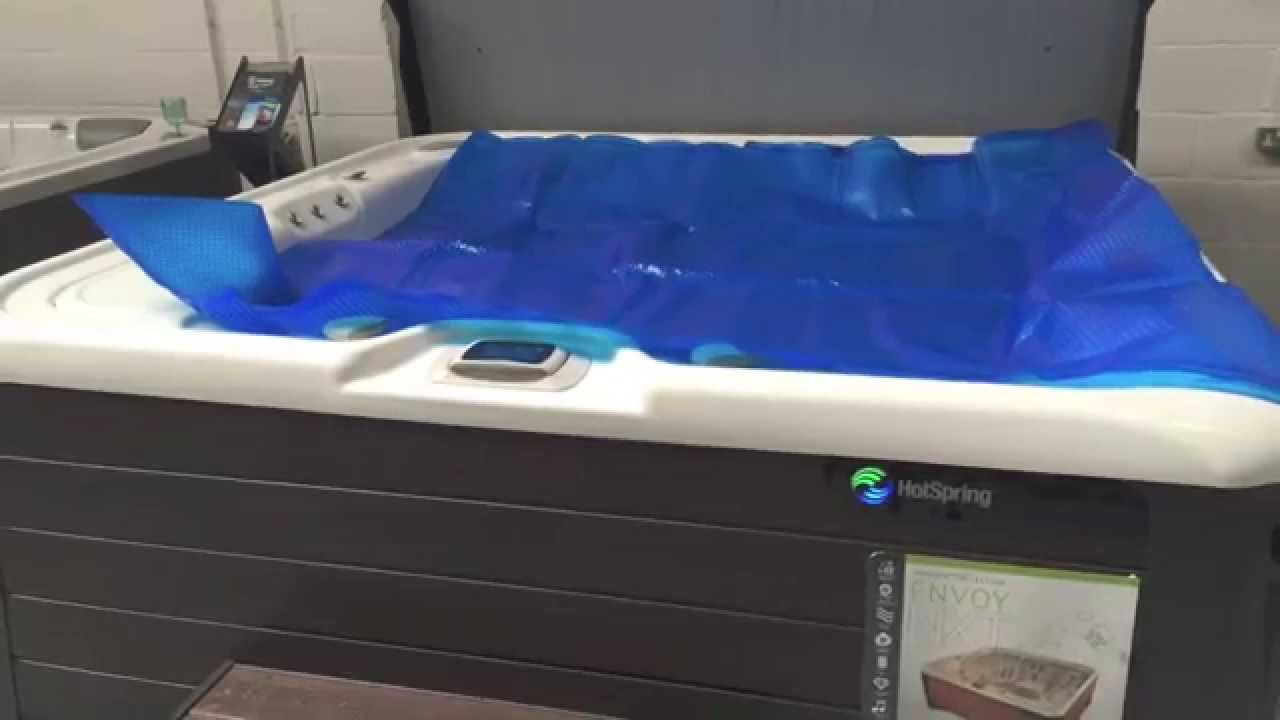 Fitting a Thermal Hot Tub Bubble Cover