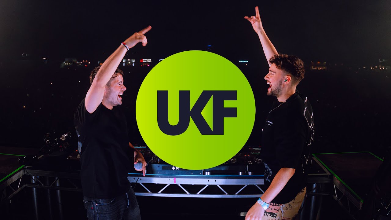 Martin Garrix & Arcando - Set Me Free (feat. Bonn)