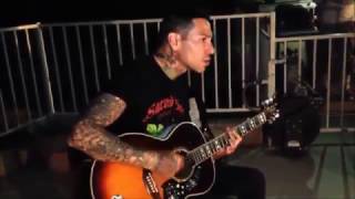 My mom still cleans my room Acoustic (MXPX)
