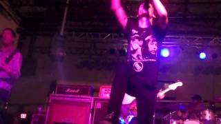 polar bear club-bug parada live (area 702 skatepark) 3/30/10