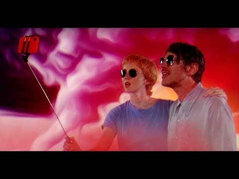 Thumbnail for Gruff Rhys (ft. Lily Cole) - Selfies In The Sunset (Official Video) by Gruff Rhys
