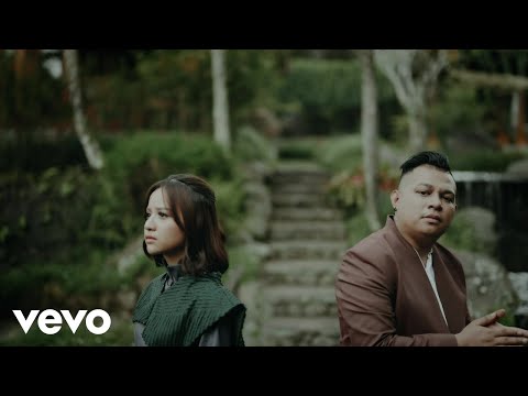 Anggi Marito, Mario G. Klau - Tak Ingin Kau Terluka (Official Lyric Video)