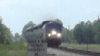 preview picture of video 'Amtrak Texas Eagle # 22 w/ P40DC 815!!!! 5 hour's late!!! (05/07/2011)'