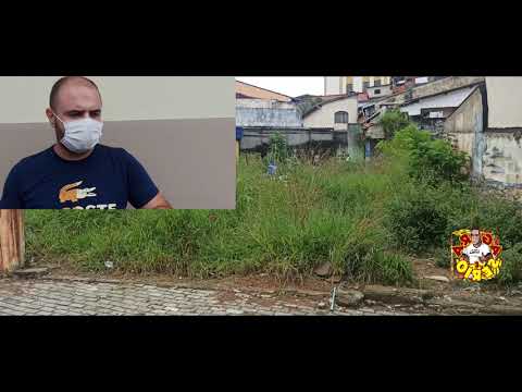 Secretário de obras Denis Rocha promete notificar dono do terreno baldio que abriga moradores de rua no centro da cidade.