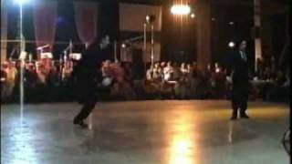 Eduardo Cappussi y Mariana Flores 'Este es el Rey'