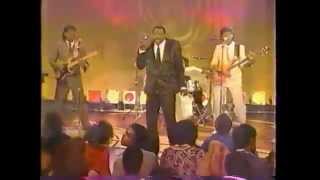 Soul Train 87&#39; Performance - Alexander O&#39;Neal - Criticize!