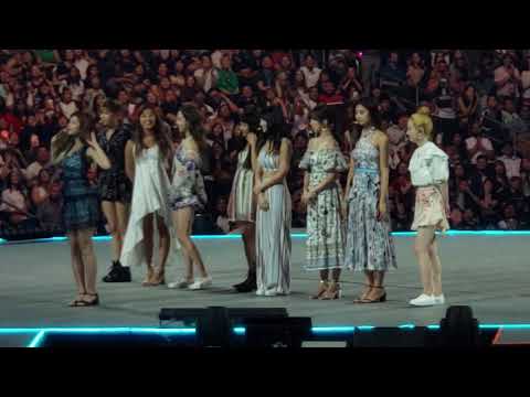 KCON LA 2018 - Twice Likey Dance cut