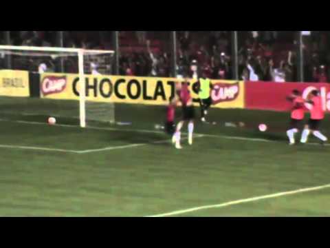 Gustavo Papa faz o terceiro  Brasil 3x0 Passo Fundo