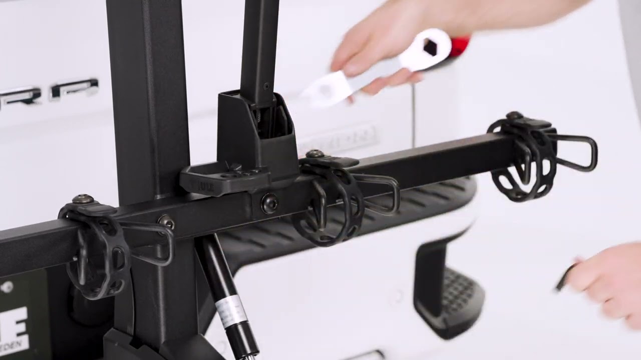 Thule ReVert bike repair holder instruction video