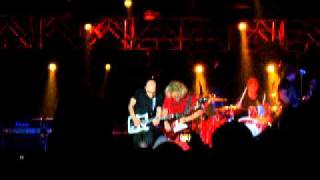 Chickenfoot 09/10/2010 @ Fantasy Springs Casino - Indio, CA