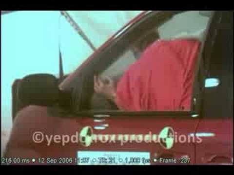 Dodge Grand Caravan crash test (NHTSA)