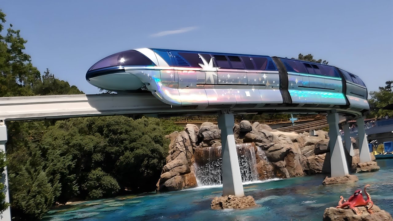 Disneyland Monorail Red and Blue flying over Tomorrowland and Fantasyland ft. Lots of horn action