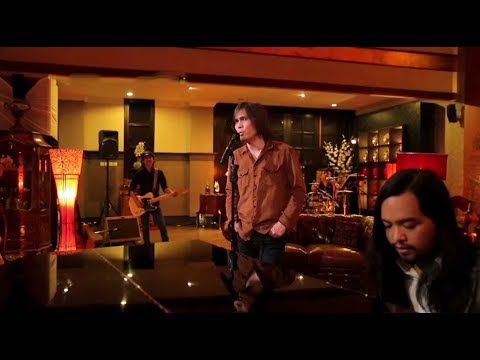 Once Mekel - Kini Saatnya (Live at Music Everywhere) * *