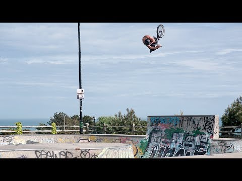 DYLAN LEWIS - An English Vacation