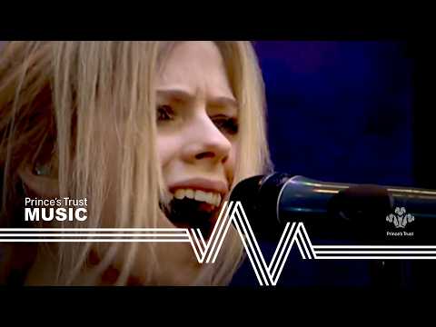 Avril Lavigne - My Happy Ending (The Prince's Trust Party In The Park 2004)