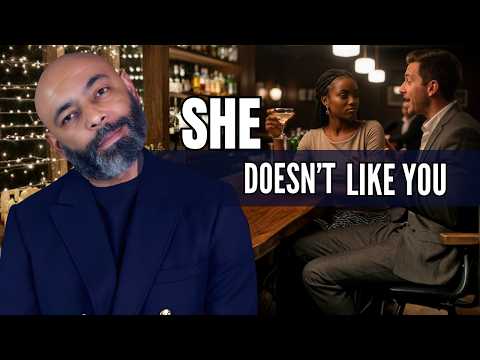 9 Small Signs A Woman DOESN'T LIKE YOU