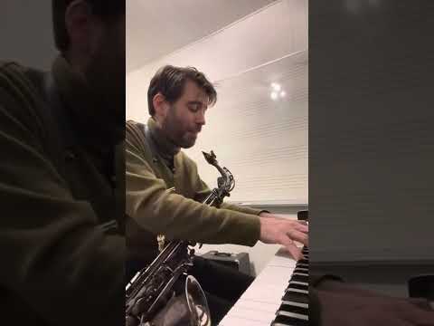 Using primary triads on Along Came Betty