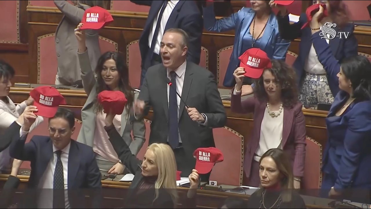 IL SENATORE DEL MOVIMENTO 5 STELLE LUCA PIRONDINI