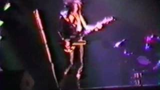 Motley Crue - Fight For Your Rights (live 1985) New York