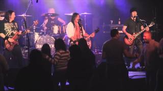 Boneyard - Straight To The Top