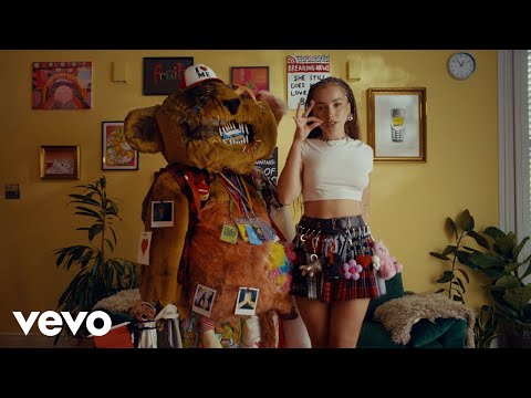 Ella Eyre - space (Official Video)