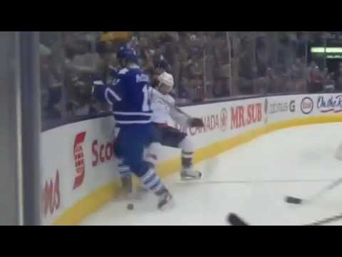 Jay McClement hits Mike Green