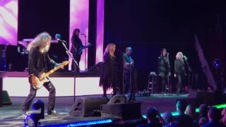 Stevie Nicks sings Rhiannon LIVE