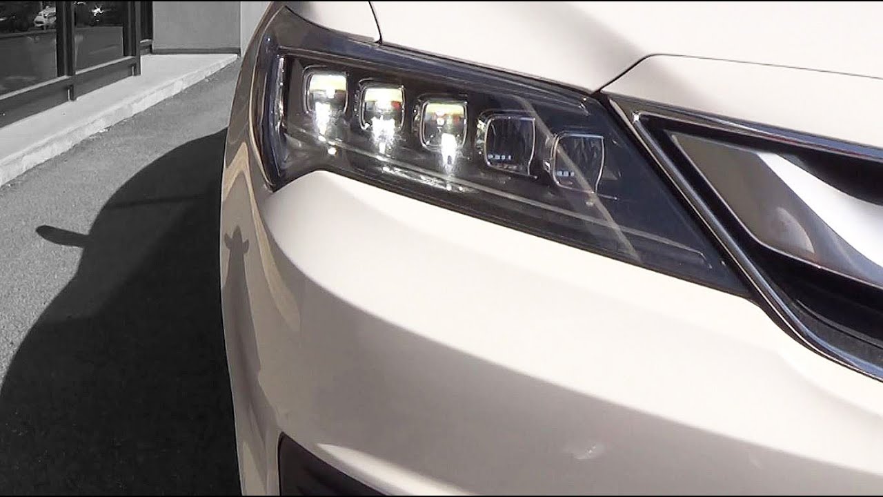 2016 Acura ILX: Review