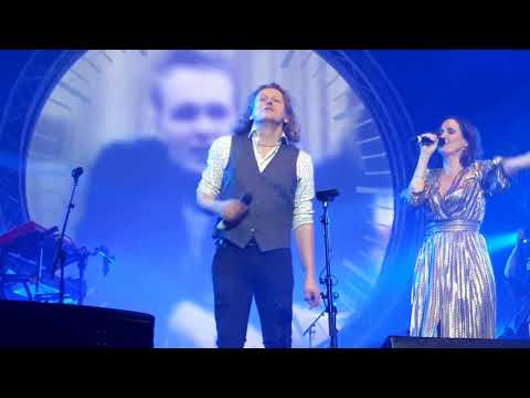 Arjen Lubach, Janine Abbring en De Kast - In nije dei