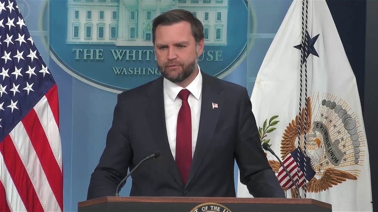 JD Vance praises RFK for weight loss journey: 'If you want to lose weight, call Bobby Kennedy'