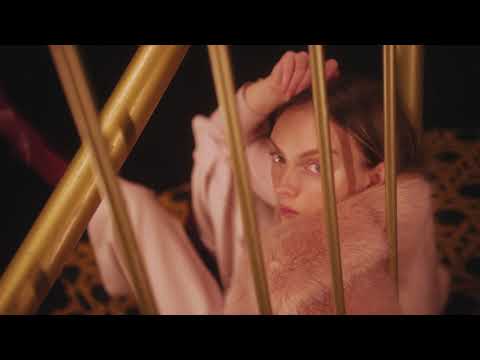 Marc Cain Collections Fall/Winter 2020: PLAYFUL ELEGANCE