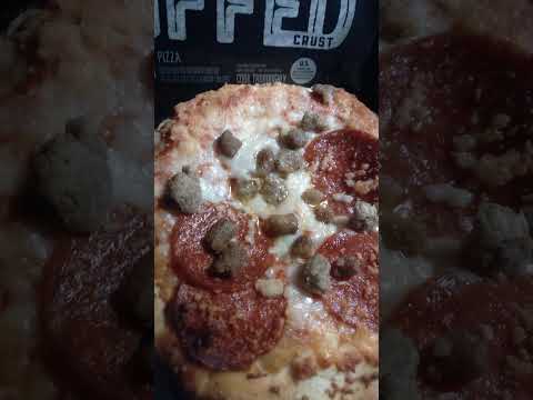 DIGIORNO THREE MEAT STUFFED CRUST PERSONAL PIZZA 🍕🍕🍕🍕🍕