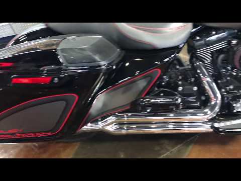 2015 Harley-Davidson Road Glide® Special in Big Bend, Wisconsin - Video 2