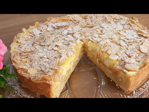 "Incredibly delicious apple cream cake"