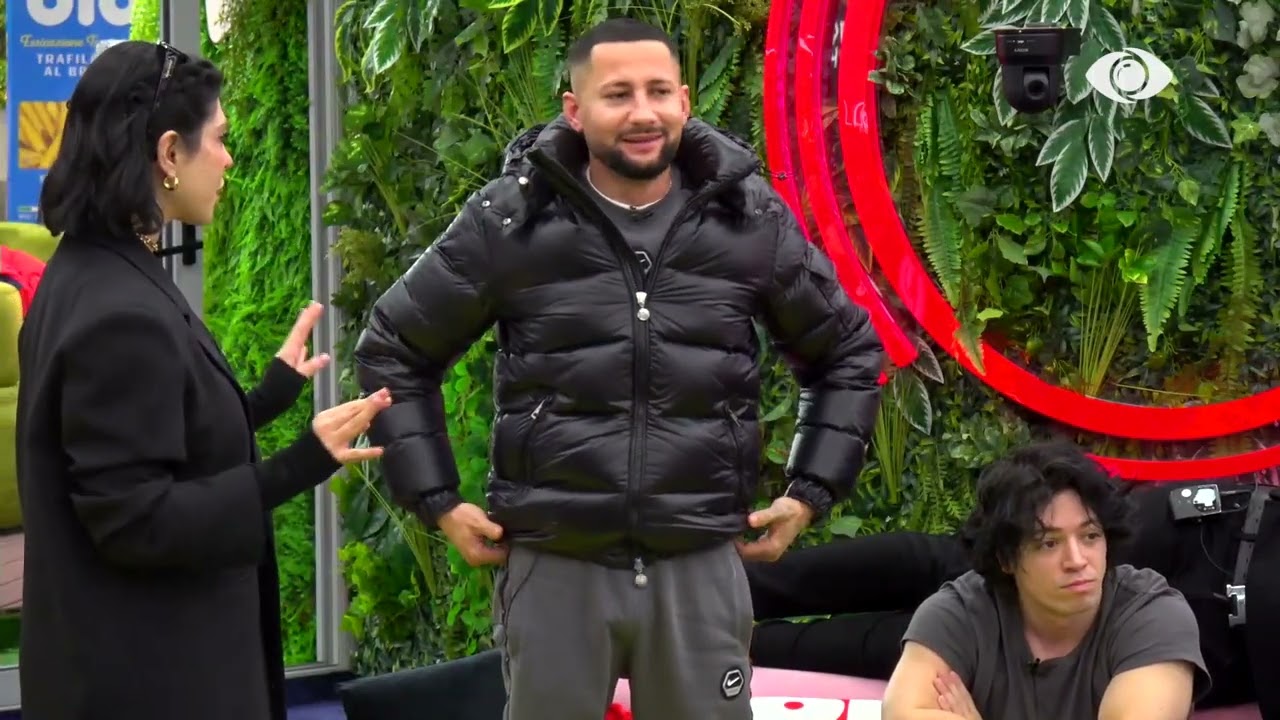 “Pse duhet t’i llastojmë djemtë”/ Banorët diskutojnë për ndarjen e punëve të shtëpisë