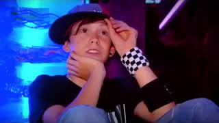 Lil' Chris - I Never Get Noticed