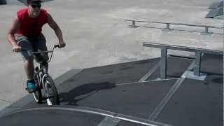 preview picture of video 'Onalaska skatepark'