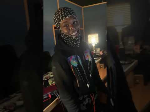 2KBABY IN STUDIO LIVE