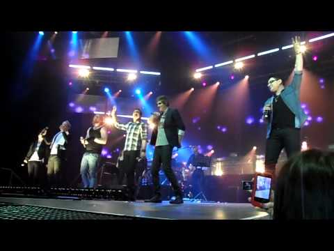 Idolerna sjunger All I Need Is You