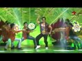 Shahid Kapoor Dance At Iifa 2012 For Kamal Song