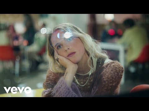 Mathilda Homer - I'm Sorry (Lyric Video)