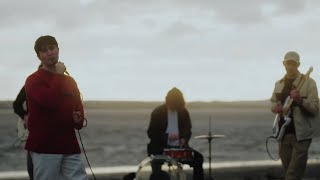 Courting – “Tennis”